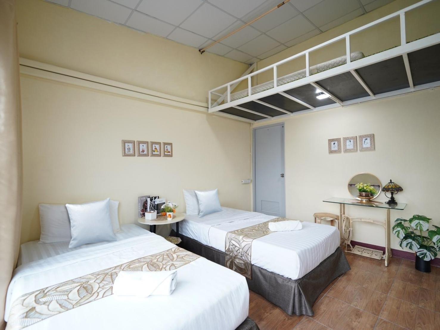 Ez Sleep @ Ratchada 19 Hostel Bangkok Exterior foto