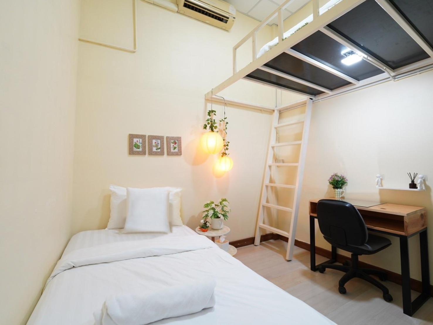 Ez Sleep @ Ratchada 19 Hostel Bangkok Exterior foto
