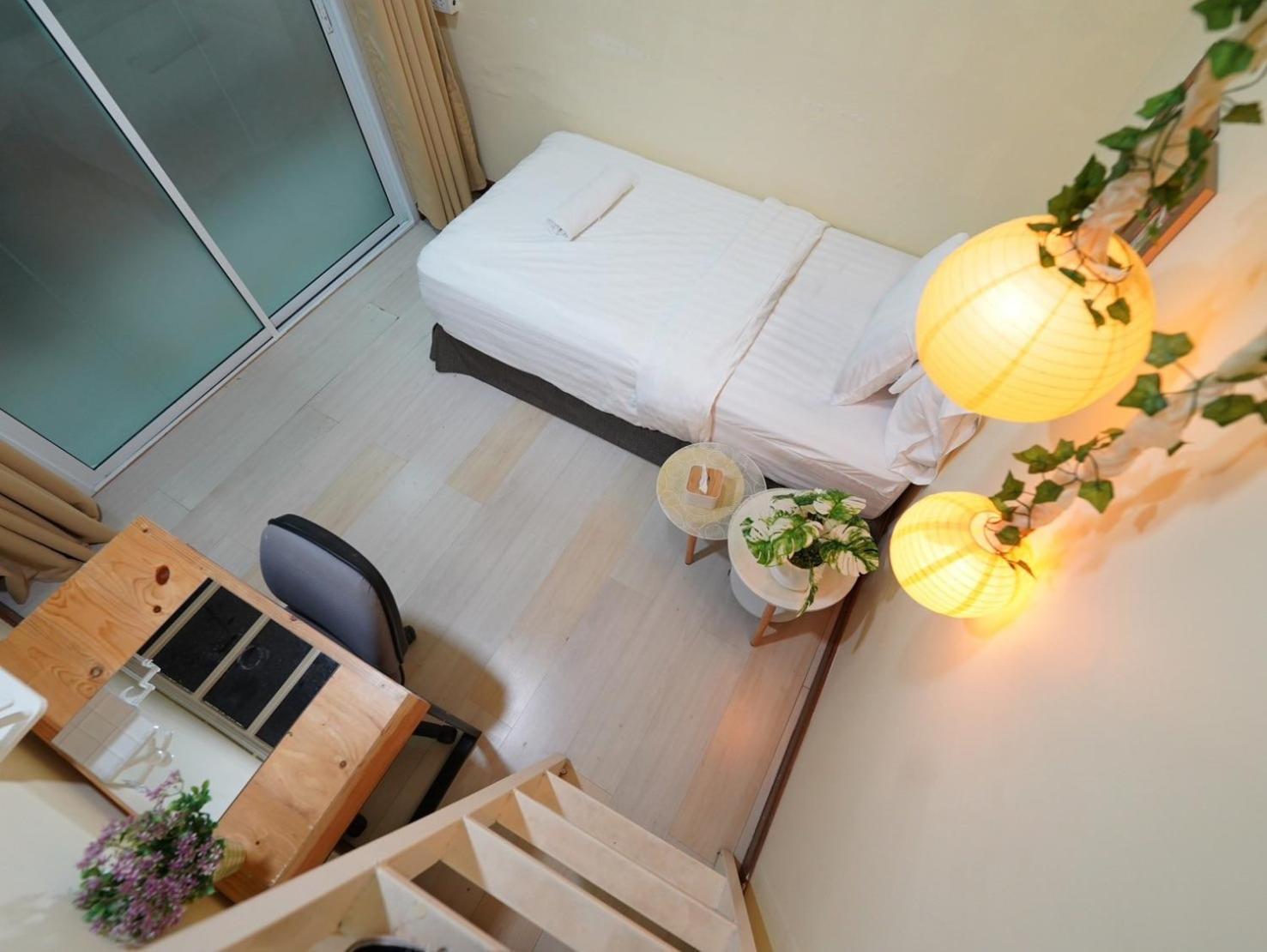 Ez Sleep @ Ratchada 19 Hostel Bangkok Exterior foto