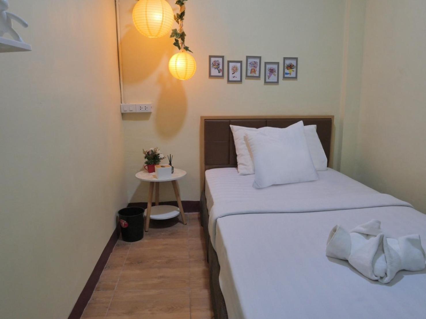 Ez Sleep @ Ratchada 19 Hostel Bangkok Exterior foto