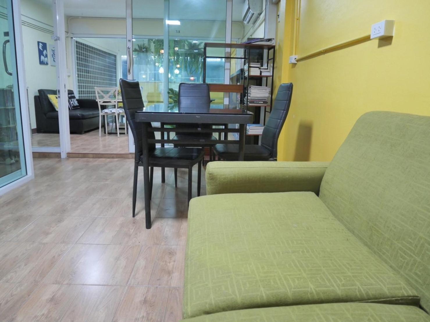 Ez Sleep @ Ratchada 19 Hostel Bangkok Exterior foto