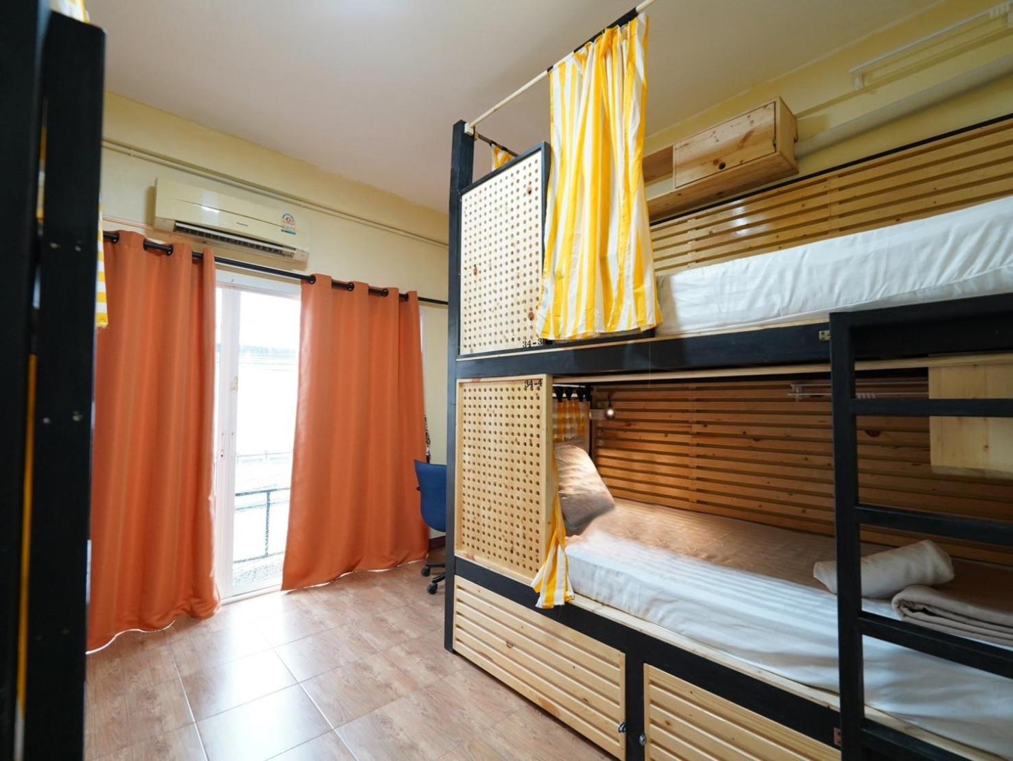 Ez Sleep @ Ratchada 19 Hostel Bangkok Exterior foto